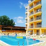 Apartament Comfortable In 65 M² Shared Pool Słoneczny Brzeg