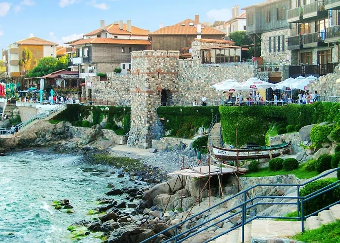 Apartment Comfortable In 65 M² Shared Pool Slantschew brjag