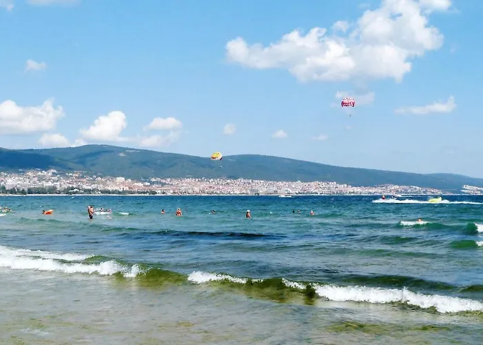 Apartment Comfortable In 65 M² Shared Pool