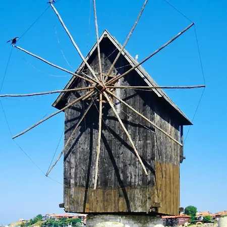 아파트 Comfortable In 65 M² Shared Pool